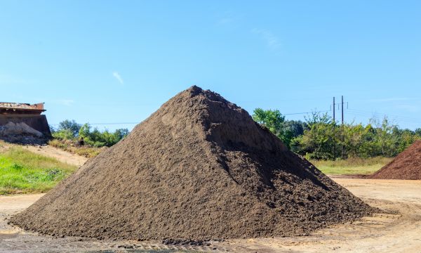Black Dirt Delivery in Stamford
