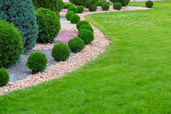 Edging Stones Installation in Stamford