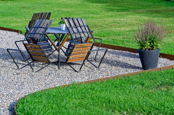 Metal Border Installation in Stamford