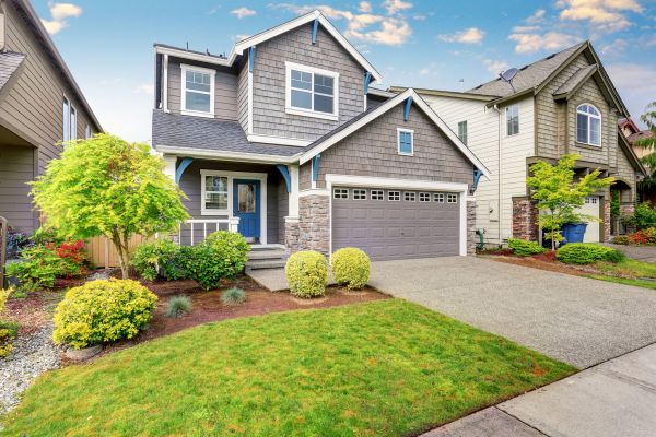 Curb Appeal Landscaping in Stamford